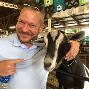 Meet your Posher, Adam